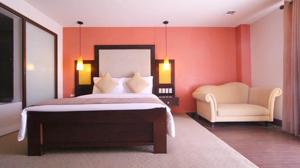 Coron Gateway Hotel & Suites Oda fotoğraf