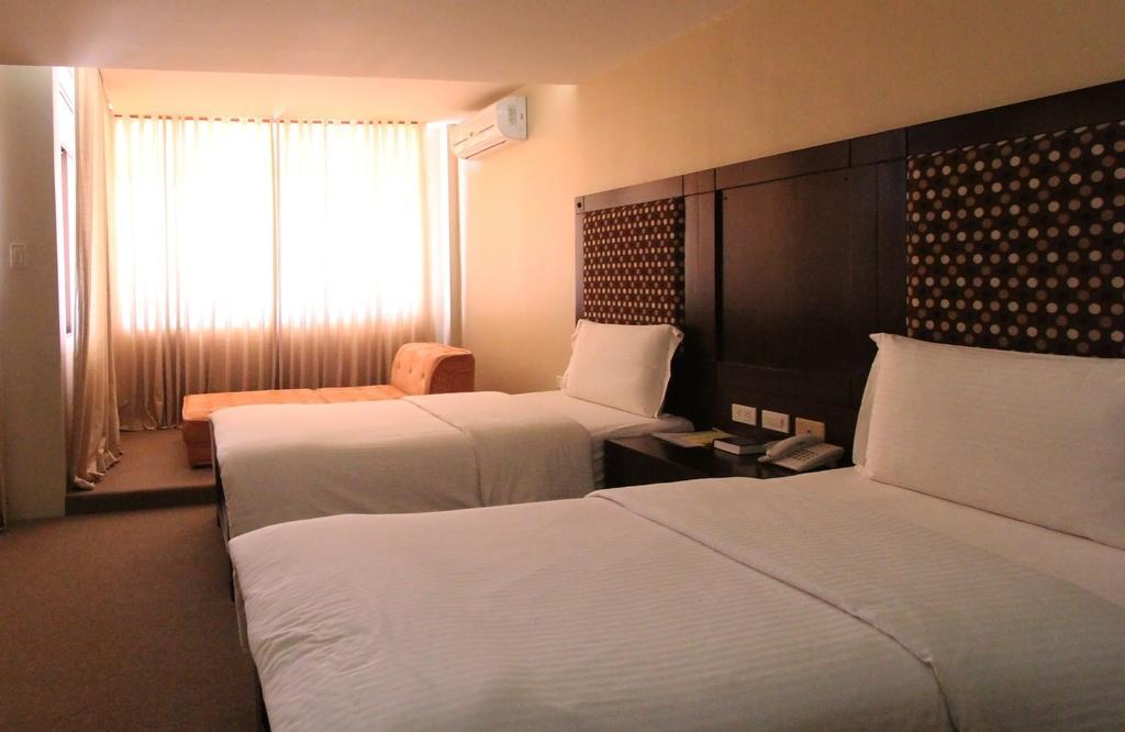 Coron Gateway Hotel & Suites Oda fotoğraf
